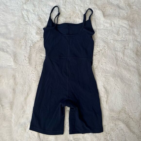 Aritzia Wilfred Free divinity romper in navy blue - Picture 7 of 10